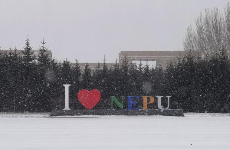 暴风雪来袭东北石油大学在行动